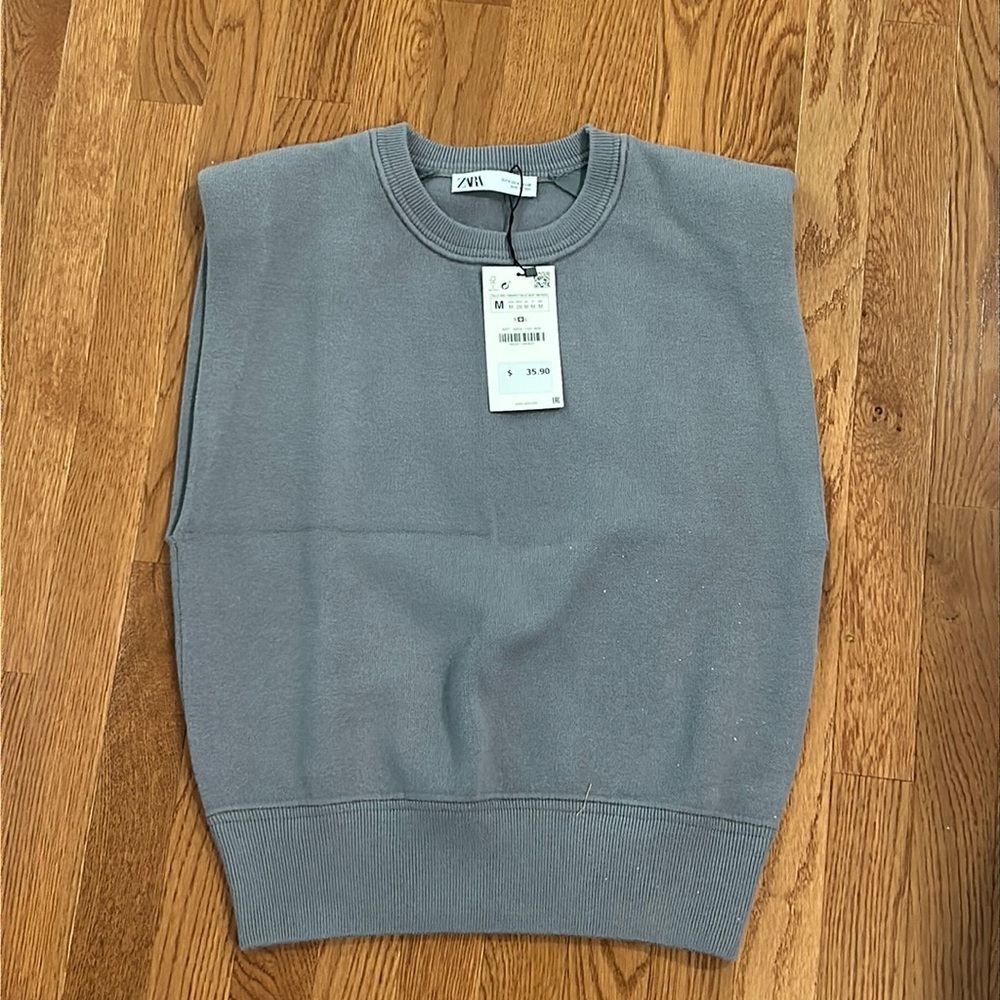 Zara Gray Sleeveless Knit Top